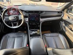 جیپ گراند شیرۆکی